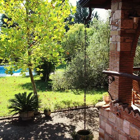 Giulia Castello del Lago