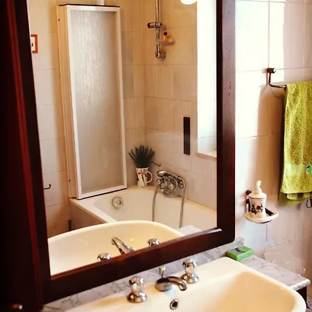 Giulia Castello del Lago