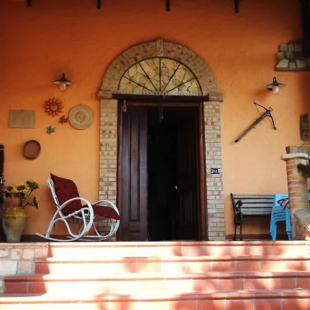 Giulia * Castello del Lago