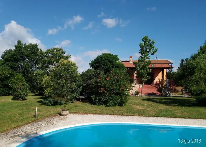 Giulia Castello del Lago